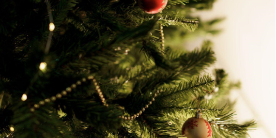 The Fascinating History of Garland Christmas Traditions